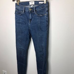 Frame le skinny de Jeanne front split tuchahoe